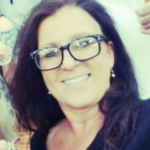 Meet your Posher, Carrie